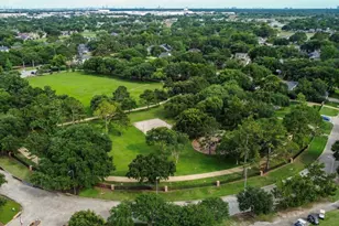 7215 Creek Crest Dr, Houston, TX 77095 - Photo 44