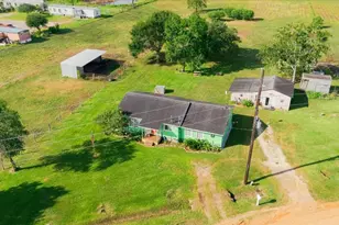 765 Norcross Rd, Wallis, TX 77485 - Photo 38