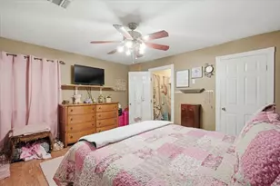 765 Norcross Rd, Wallis, TX 77485 - Photo 26