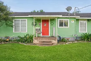 765 Norcross Rd, Wallis, TX 77485 - Photo 2