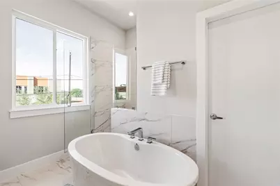 1702 Bringhurst Street #A, Houston, TX 77020 - Photo 22