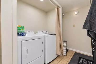 3015 Walnut Bend Lane #37, Houston, TX 77042 - Photo 18