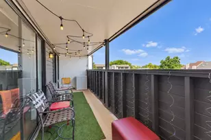3015 Walnut Bend Ln, Houston, TX 77042 - Photo 20