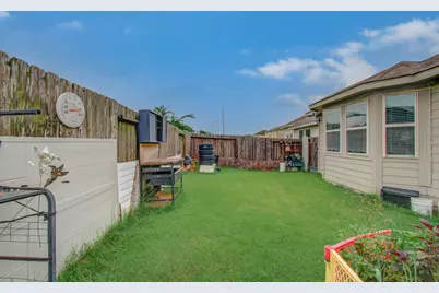 12727 Silver Winter Trail, Houston, TX 77014 - Photo 36