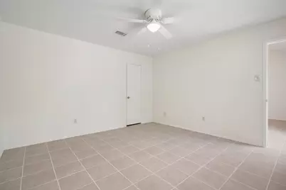 72 Oldstream Court, The Woodlands, TX 77381 - Photo 16