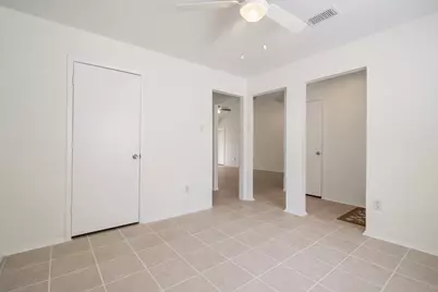 72 Oldstream Court, The Woodlands, TX 77381 - Photo 6