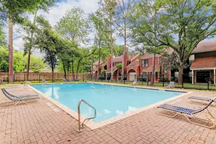 701 Bering Dr, Houston, TX 77057 - Photo 24