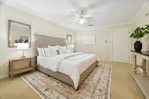 701 Bering Dr, Houston, TX 77057 - Photo 14