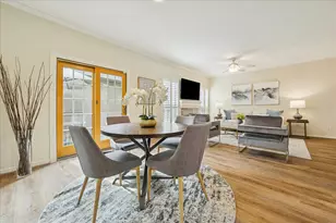 701 Bering Dr, Houston, TX 77057 - Photo 4