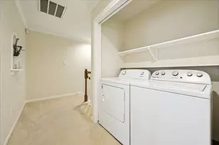 701 Bering Dr, Houston, TX 77057 - Photo 22