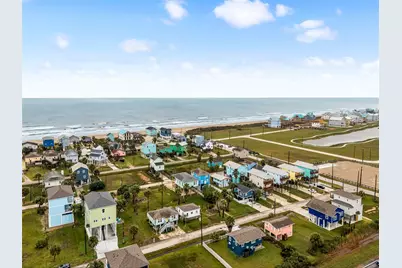 11207 Schwartz Drive, Galveston, TX 77554 - Photo 34