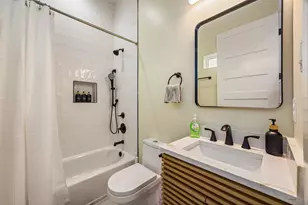 11207 Schwartz Dr, Galveston, TX 77554 - Photo 26