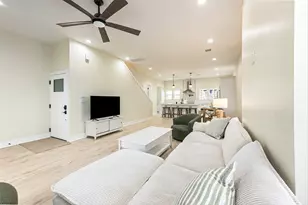 11207 Schwartz Dr, Galveston, TX 77554 - Photo 6