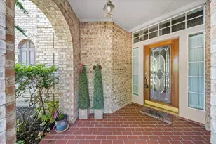 4610 Sterling Wood Way, Houston, TX 77059 - Photo 4