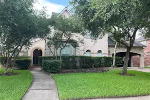 4610 Sterling Wood Way, Houston, TX 77059 - Photo 2