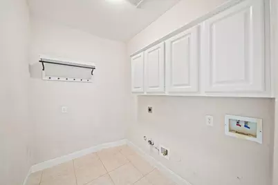 4610 Sterling Wood Way, Houston, TX 77059 - Photo 34