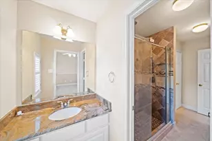 4610 Sterling Wood Way, Houston, TX 77059 - Photo 32
