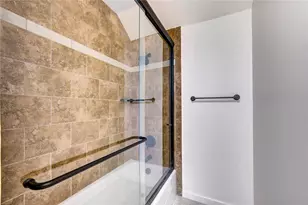 4615 Laurel St, Bellaire, TX 77401 - Photo 32