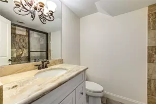4615 Laurel St, Bellaire, TX 77401 - Photo 42