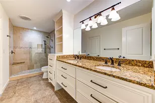 4615 Laurel St, Bellaire, TX 77401 - Photo 36