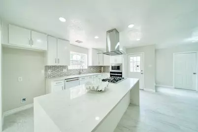 619 Green Belt Drive, Sugar Land, TX 77498 - Photo 12