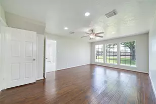 619 Green Belt Dr, Sugar Land, TX 77498 - Photo 16