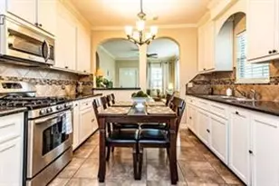 231 Cody St, Houston, TX 77009 - Photo 6