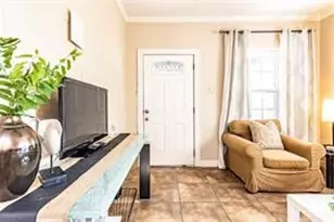 231 Cody St, Houston, TX 77009 - Photo 18