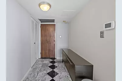 2016 Main Street #2302, Houston, TX 77002 - Photo 2