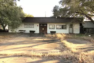 1103 US Hwy 59 N, Edna, TX 77957 - Photo 1