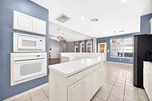 11214 Hillside Glen Trail, Houston, TX 77065 - Photo 18