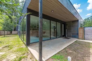 1601 Beech Dr, Conroe, TX 77385 - Photo 20