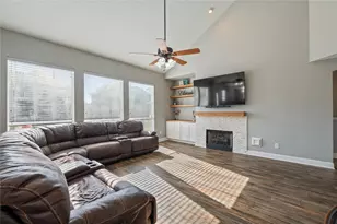 1104 Lake Shore Dr, Pearland, TX 77581 - Photo 12