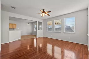 7535 Park Bend Ln, Pasadena, TX 77505 - Photo 10