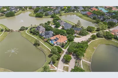 1810 Watercastle Court, Houston, TX 77077 - Photo 40