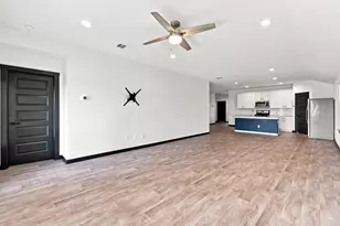 14602 Sweetwater Dr, Baytown, TX 77523 - Photo 18