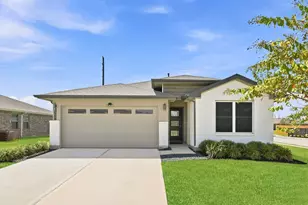 14602 Sweetwater Dr, Baytown, TX 77523 - Photo 2