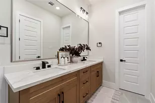 8416 Pech Landing Dr, Houston, TX 77055 - Photo 28