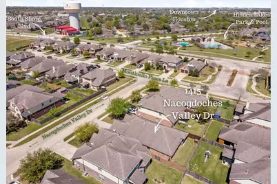 1415 Nacogdoches Valley Drive, League City, TX 77573 - Photo 30