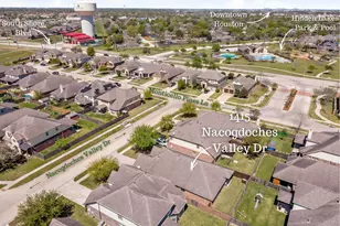 1415 Nacogdoches Valley Dr, League City, TX 77573 - Photo 30