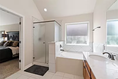 1415 Nacogdoches Valley Drive, League City, TX 77573 - Photo 14