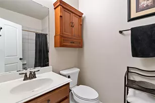 1415 Nacogdoches Valley Dr, League City, TX 77573 - Photo 22