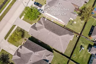 1415 Nacogdoches Valley Dr, League City, TX 77573 - Photo 20