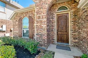 1415 Nacogdoches Valley Dr, League City, TX 77573 - Photo 2