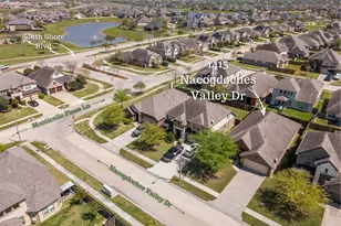 1415 Nacogdoches Valley Dr, League City, TX 77573 - Photo 28