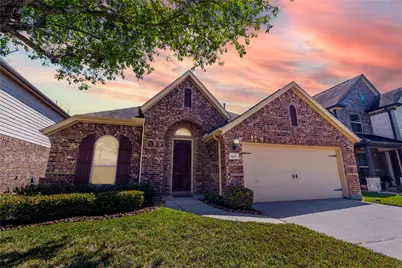 1415 Nacogdoches Valley Drive, League City, TX 77573 - Photo 1