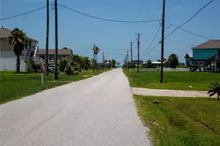 4111 1st St, Galveston, TX 77554 - Photo 32