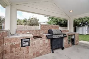 12810 Mill Valley Rd, Houston, TX 77048 - Photo 42