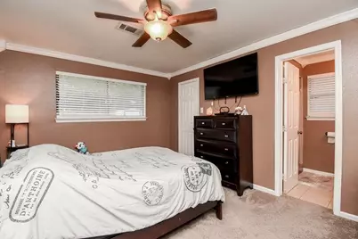 12810 Mill Valley Road, Houston, TX 77048 - Photo 32