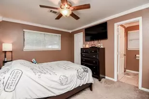 12810 Mill Valley Rd, Houston, TX 77048 - Photo 32
